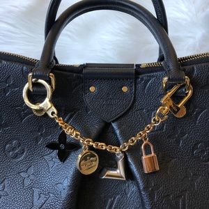 Louis Vuitton Kaleido V bag chain
